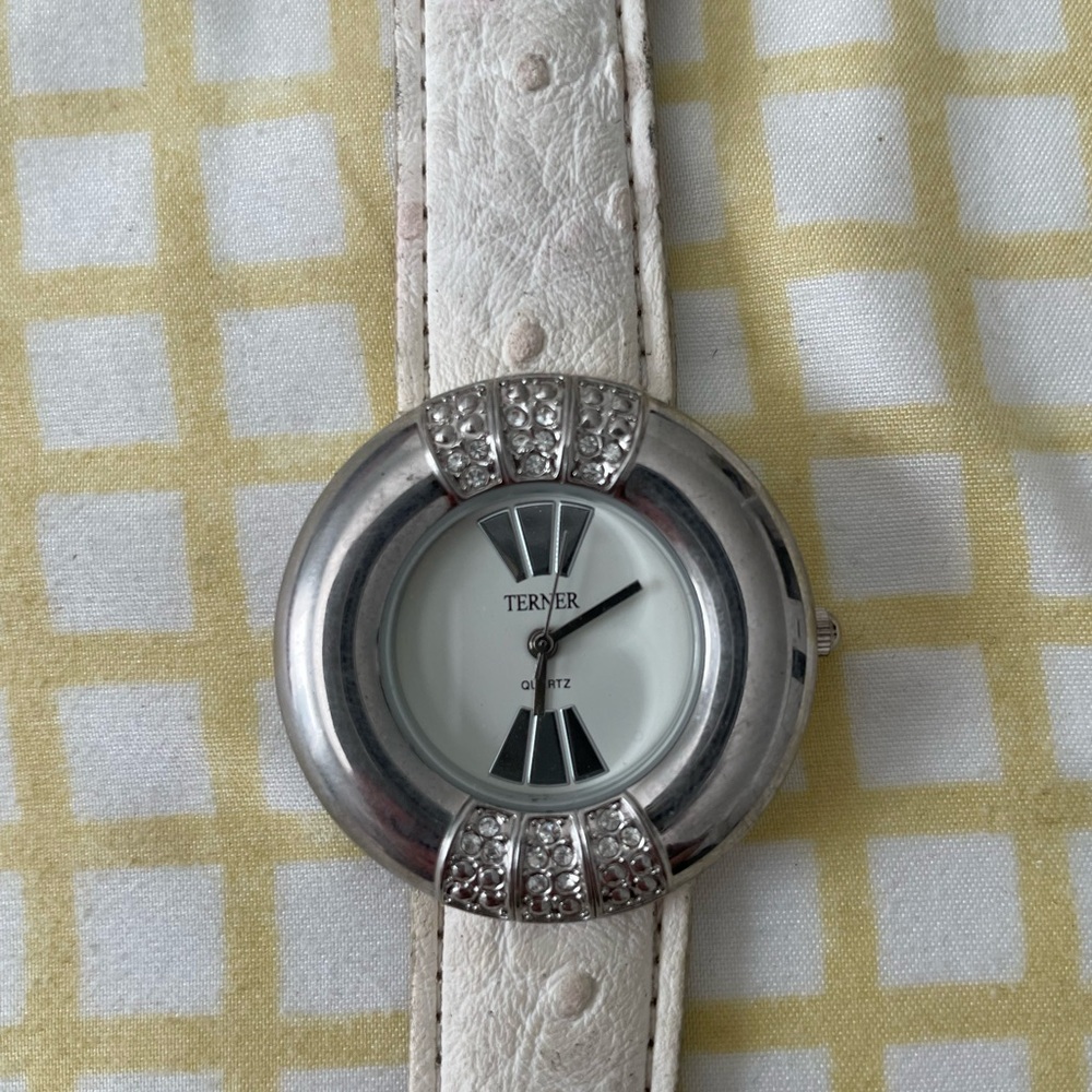 Bijoux Terner Silver and White Women's Watch